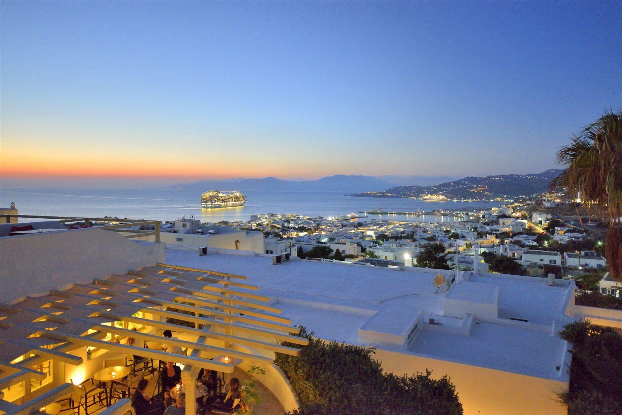 Pelican Hotel Mykonos Town Exterior photo